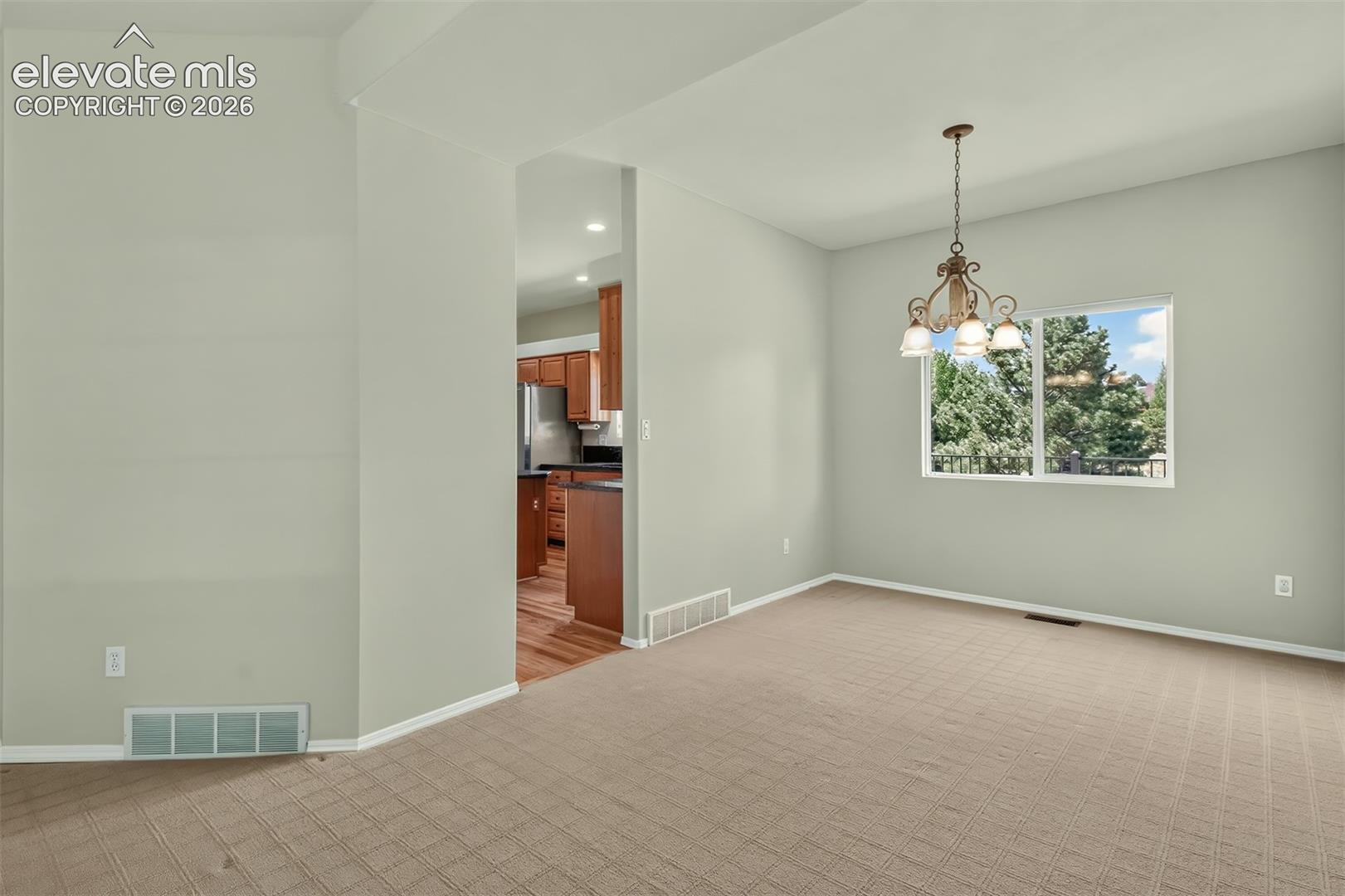 Listing photo 10 for 1136 Lawn Lake Trail