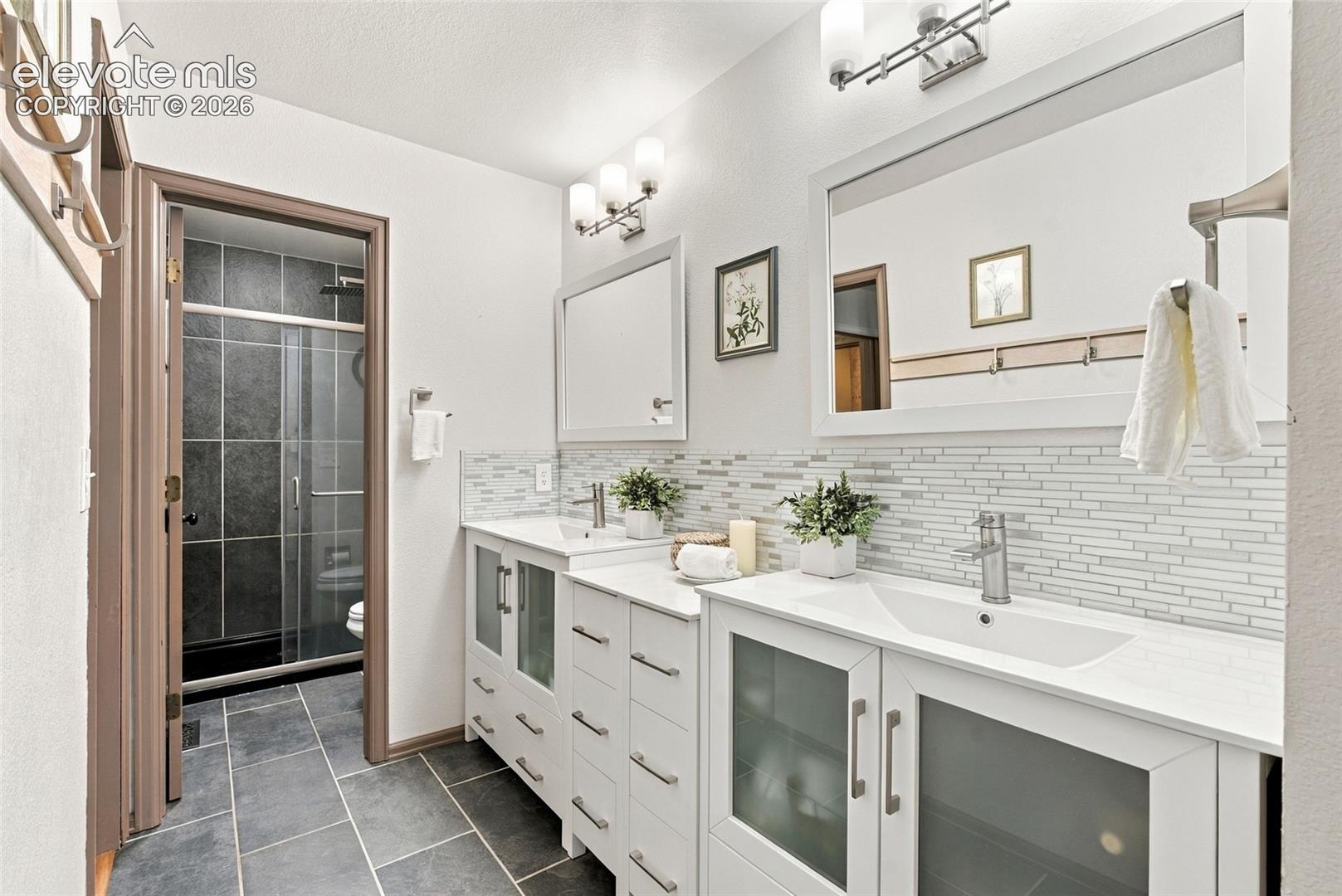 Listing photo 13 for 14990 E Coachman Drive