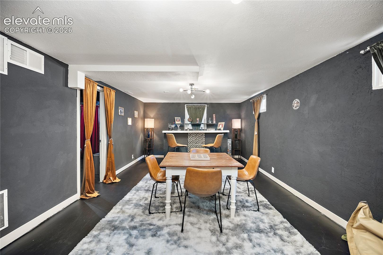 Listing photo 27 for 2414 E Caramillo Street