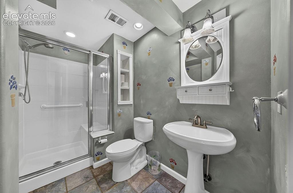 Listing photo 40 for 4465 Charing Drive