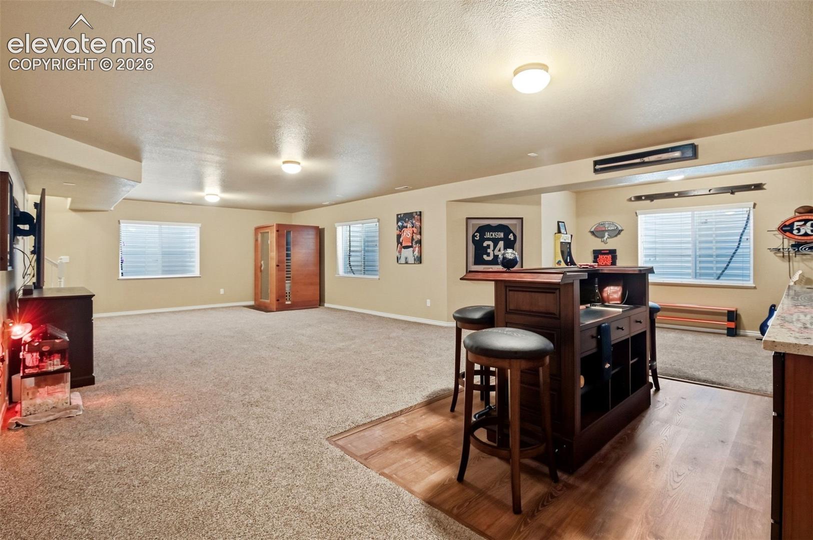 Listing photo 2 for 10363 Capital Peak Way
