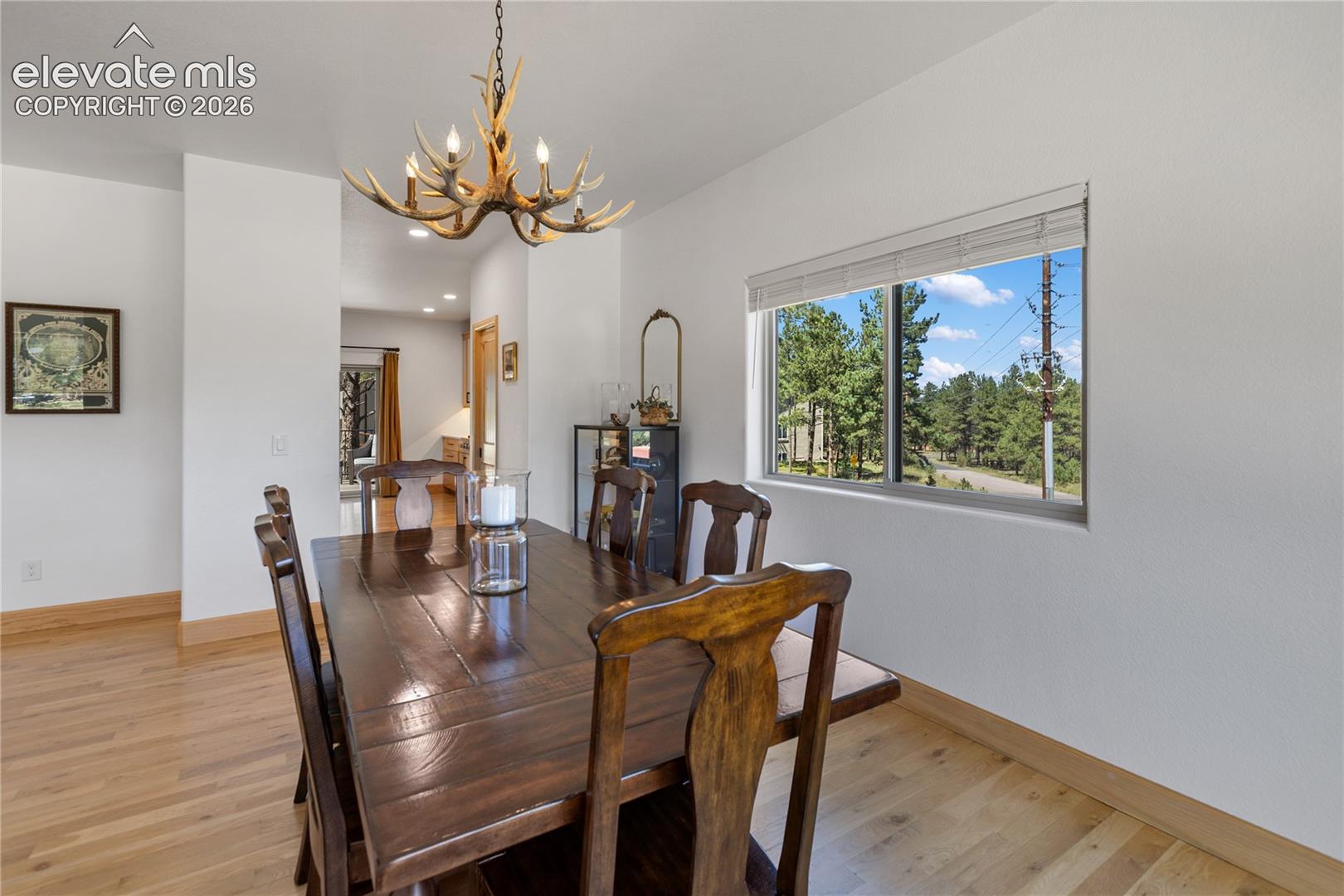 Listing photo 15 for 1382 Ridgestone Drive