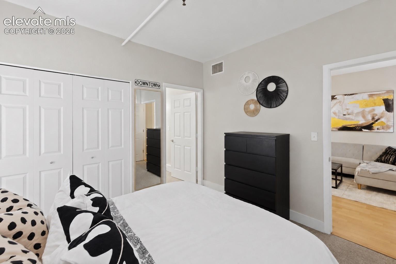 Listing photo 17 for 444 17th Street 709