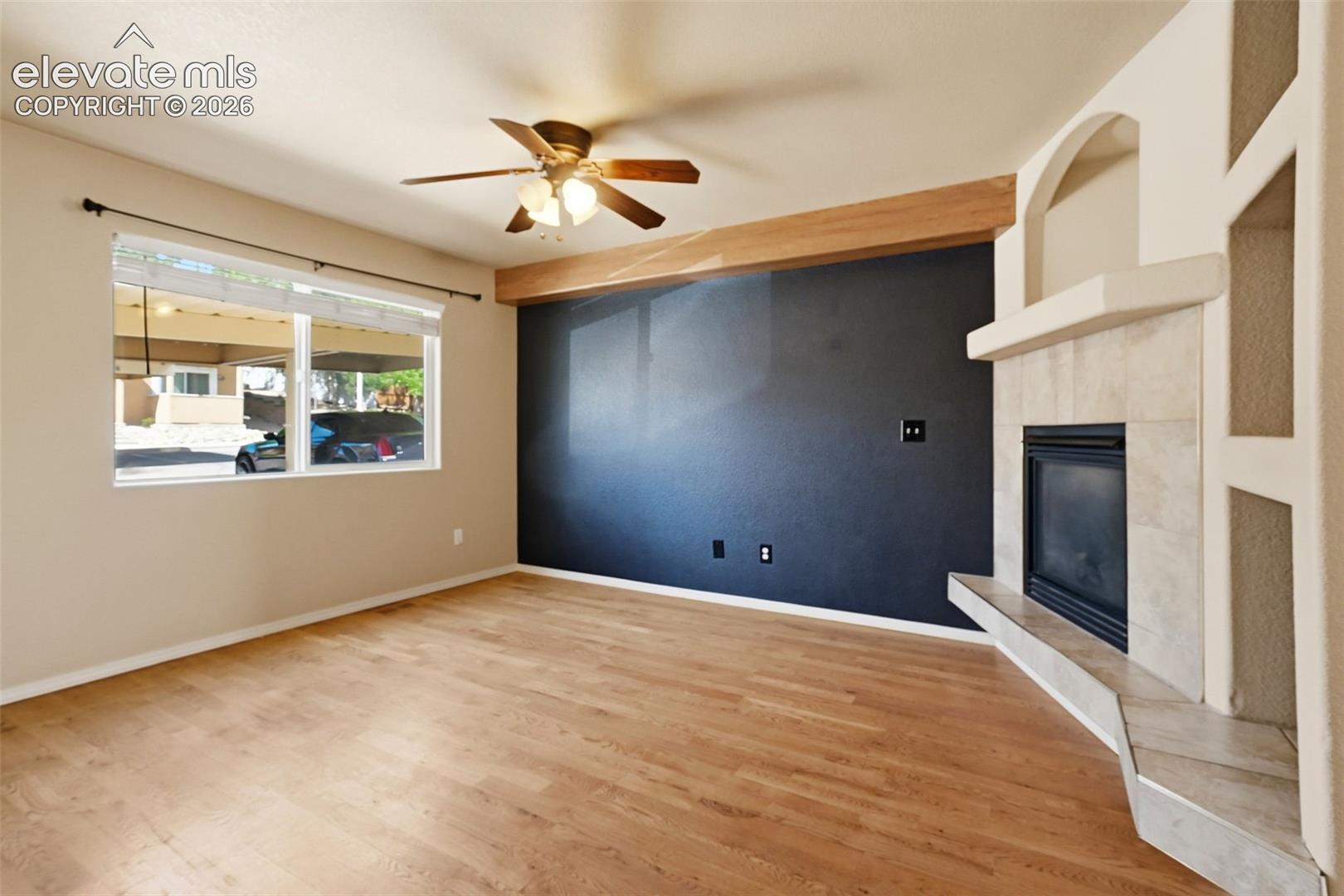 2310 La Salle Street, photo 4