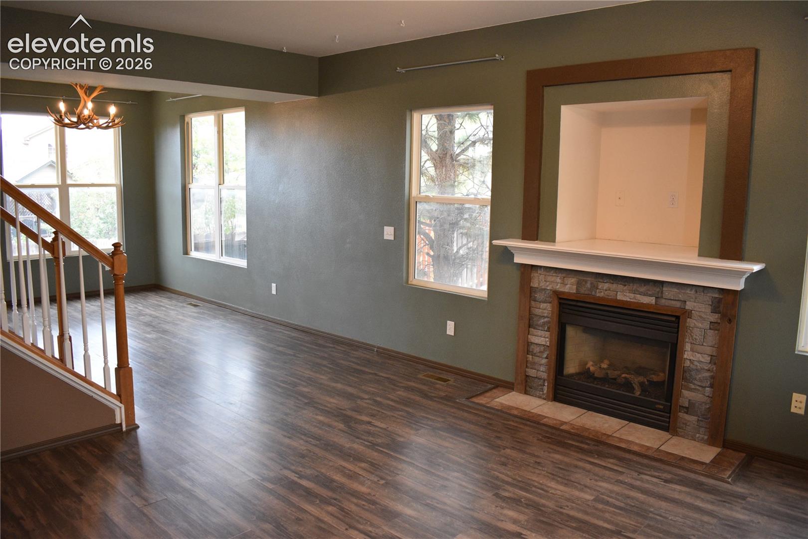 Listing photo 8 for 8059 Oliver Road