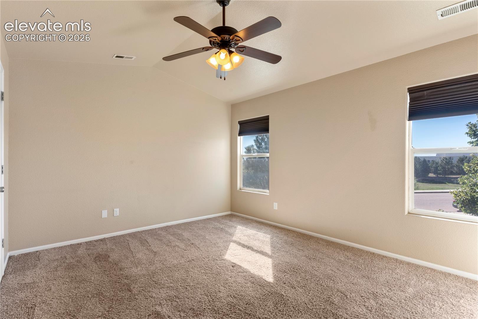 Listing photo 13 for 7698 Sandy Springs Point