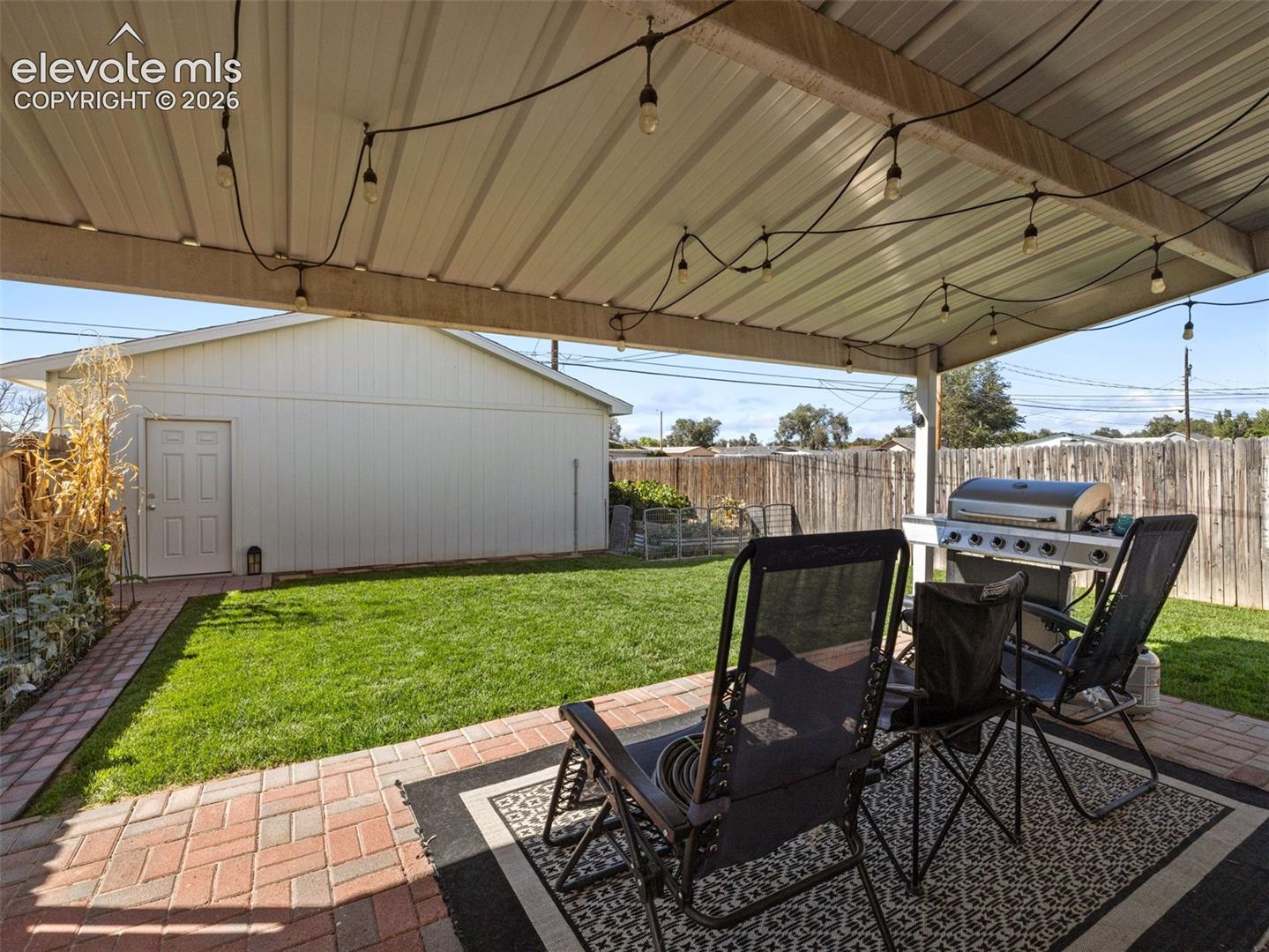 Listing photo 6 for 2303 Cheyenne Avenue