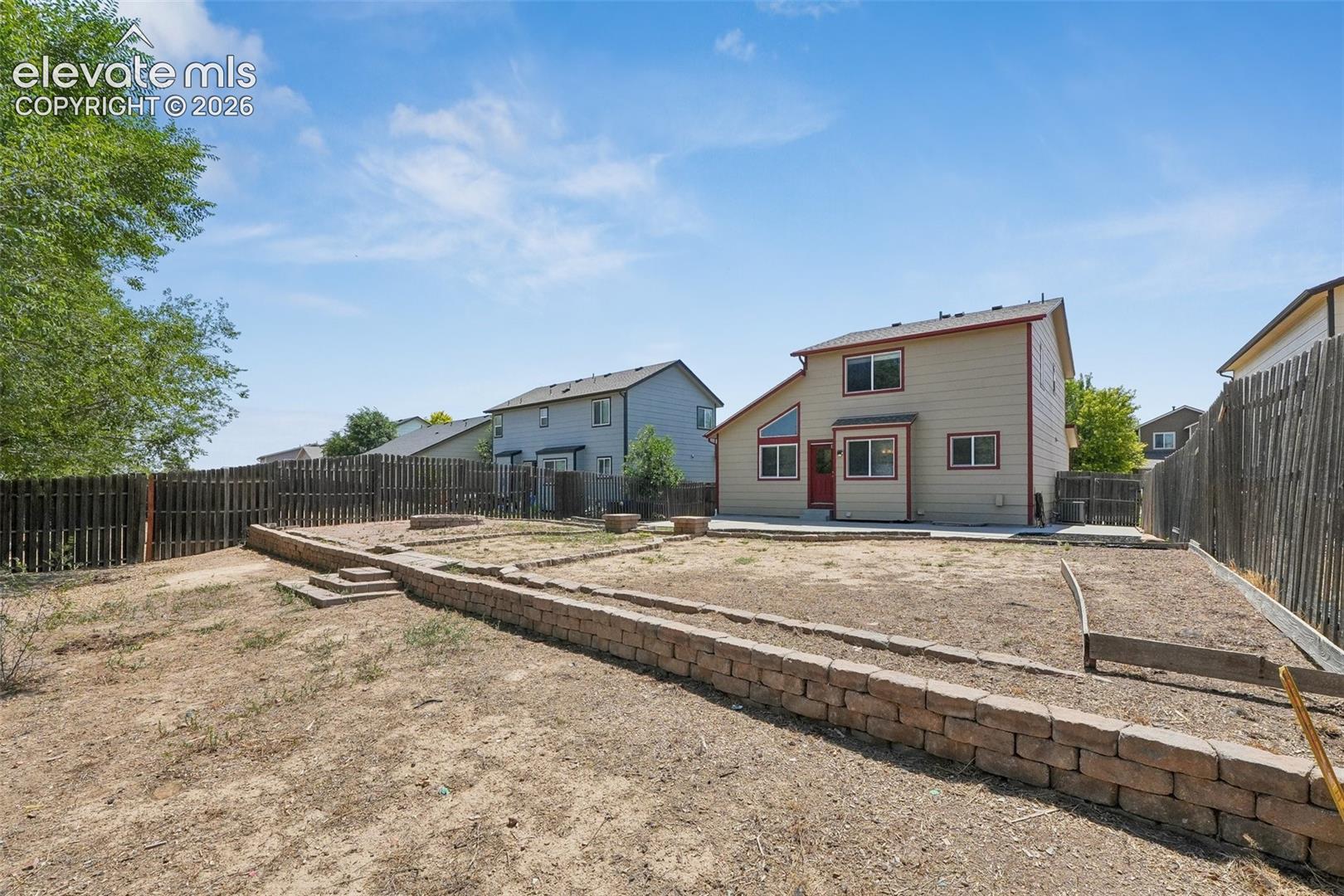 Listing photo 24 for 7174 Araia Drive