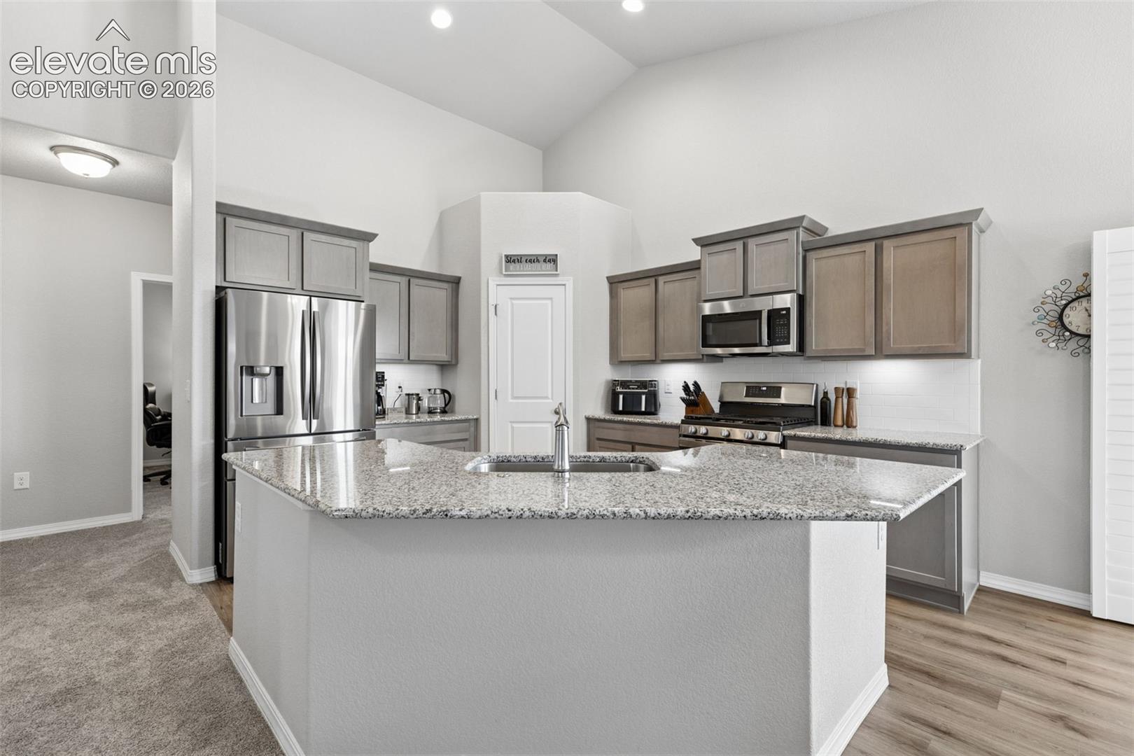 Listing photo 15 for 8675 Bynum Drive