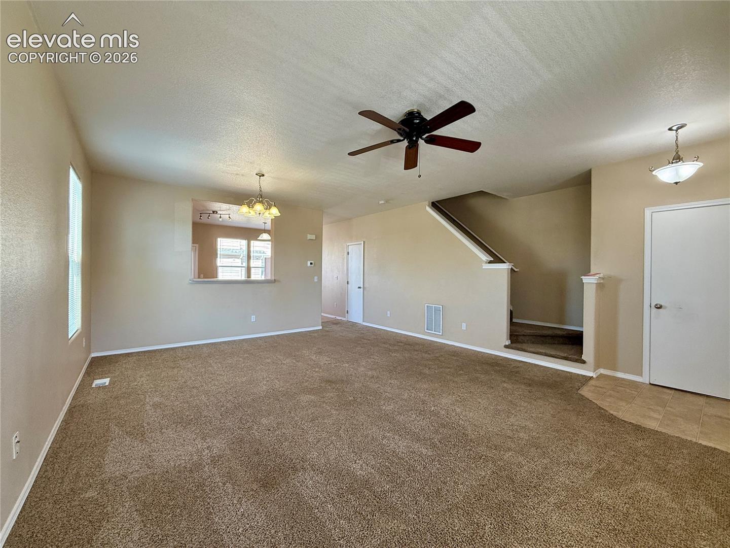 Listing photo 3 for 10586 Country Park Point