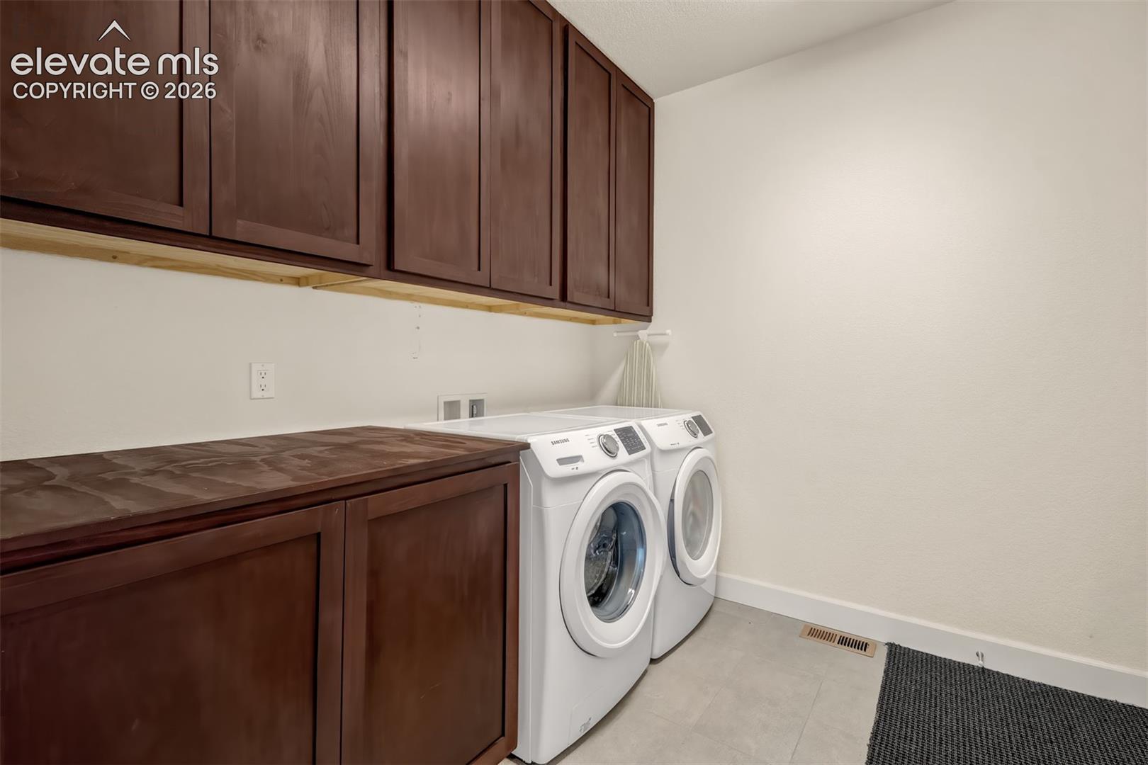 Listing photo 18 for 1506 PROMONTORY BLUFF View