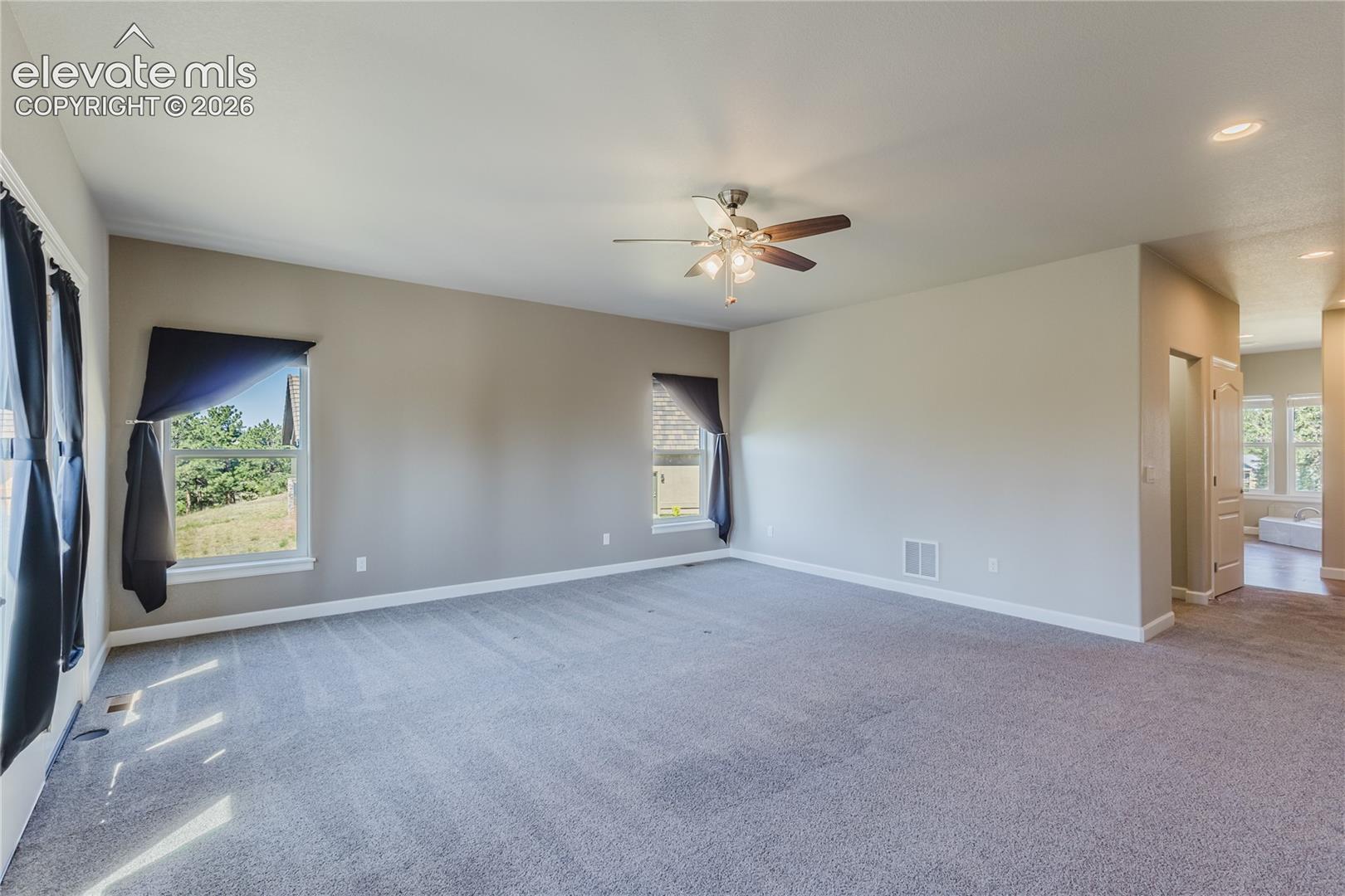 Listing photo 20 for 407 Silvermoon Heights