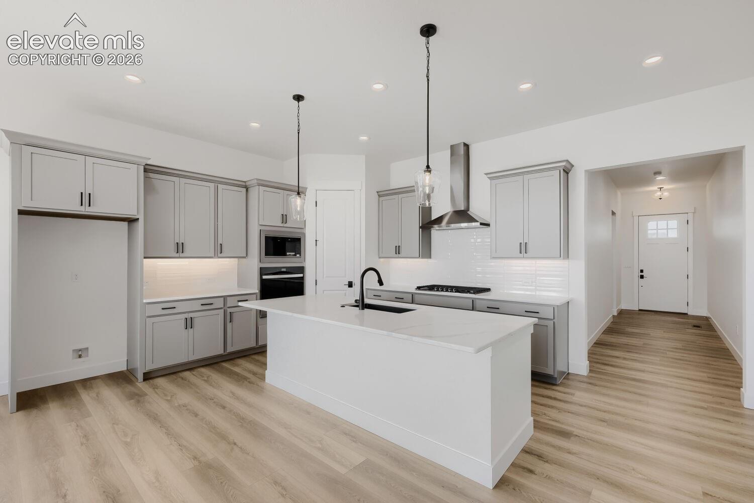 Listing photo 6 for 8653 Palo Alto Way
