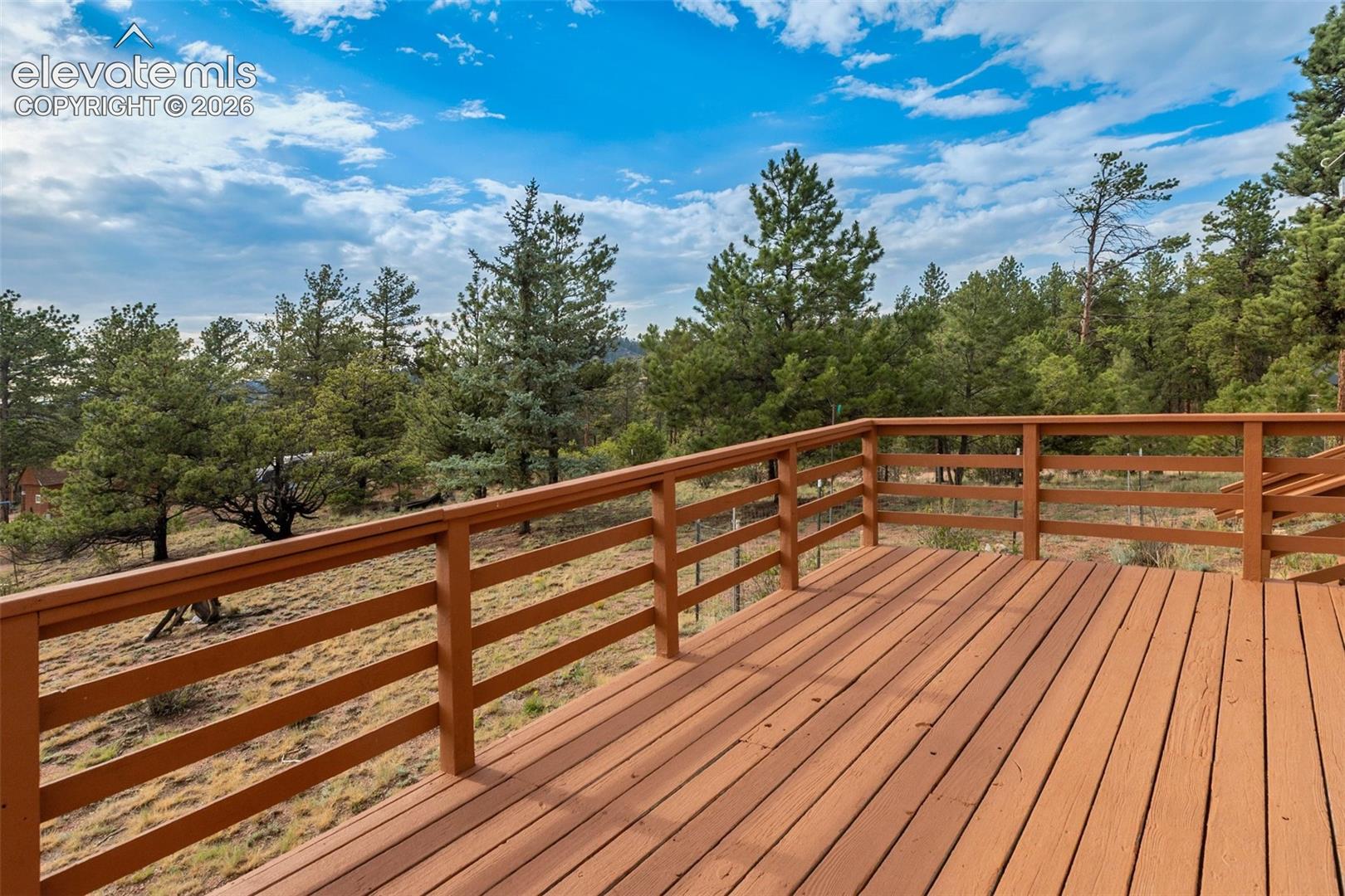 Listing photo 43 for 192 Columbine Road