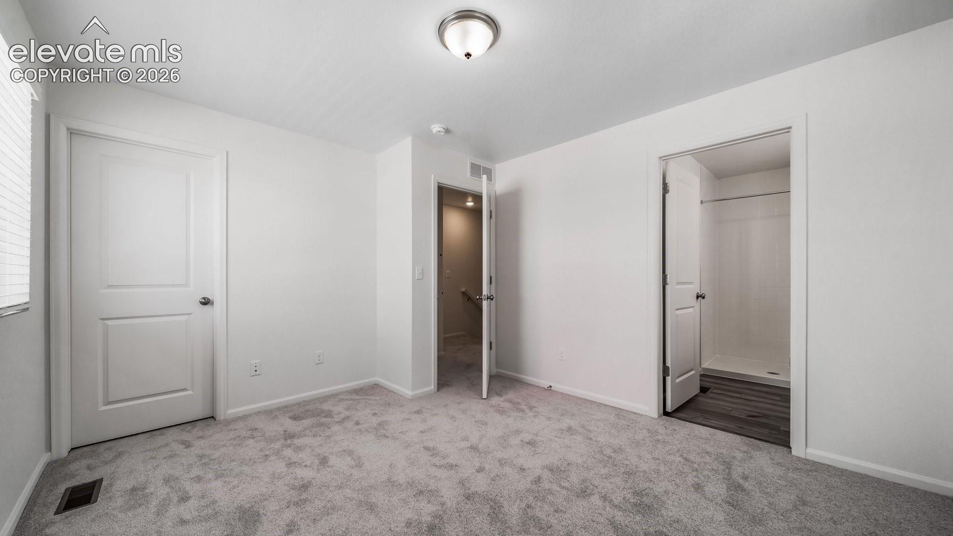 Listing photo 20 for 5664 Bowerman Lane