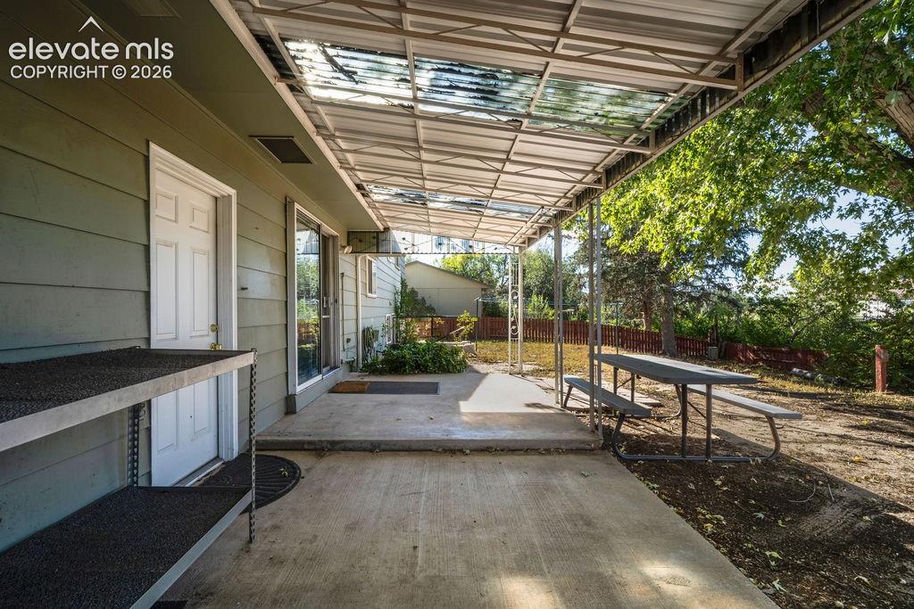 Listing photo 32 for 2014 Wold Avenue
