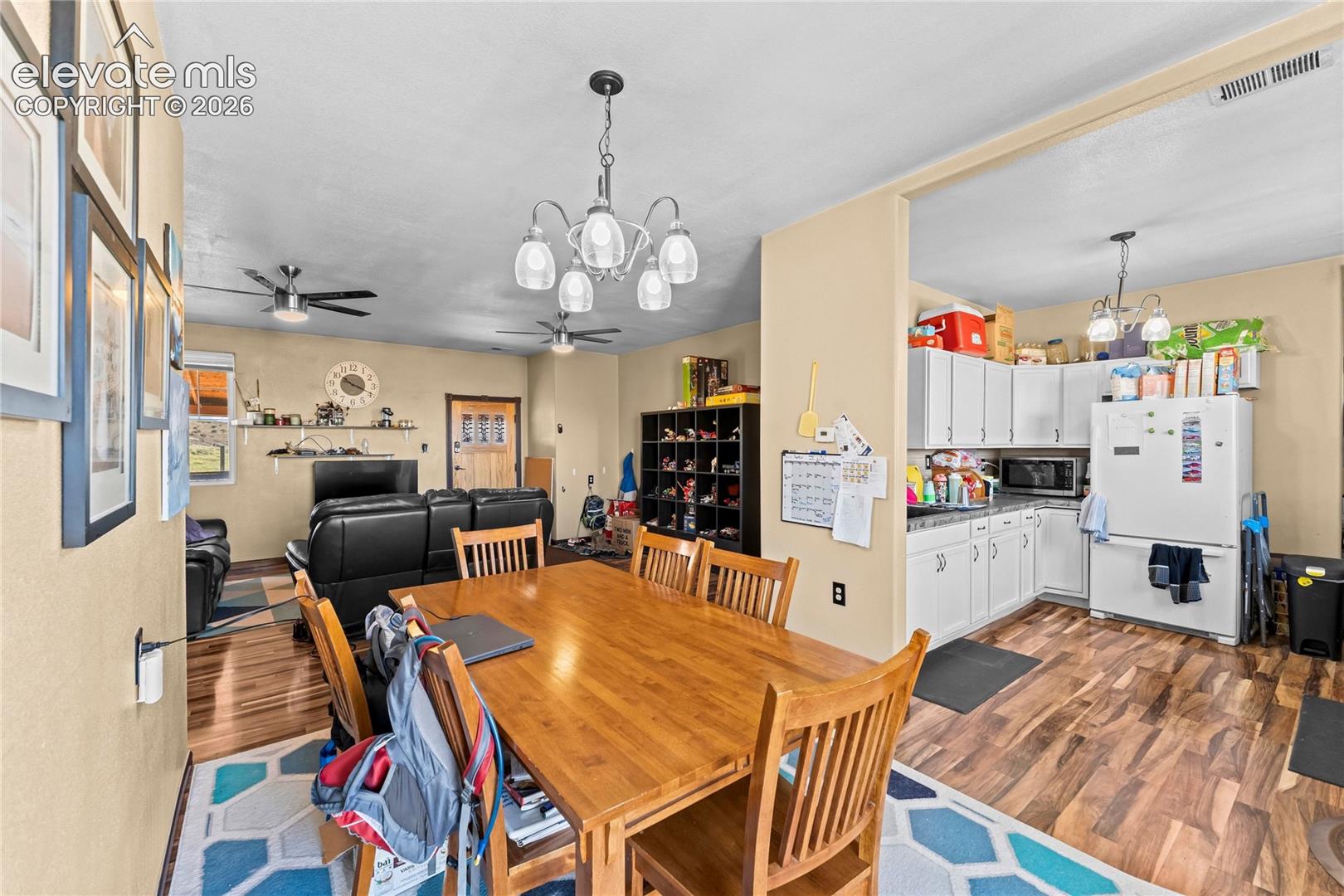 Listing photo 6 for 5733 Pronghorn Road