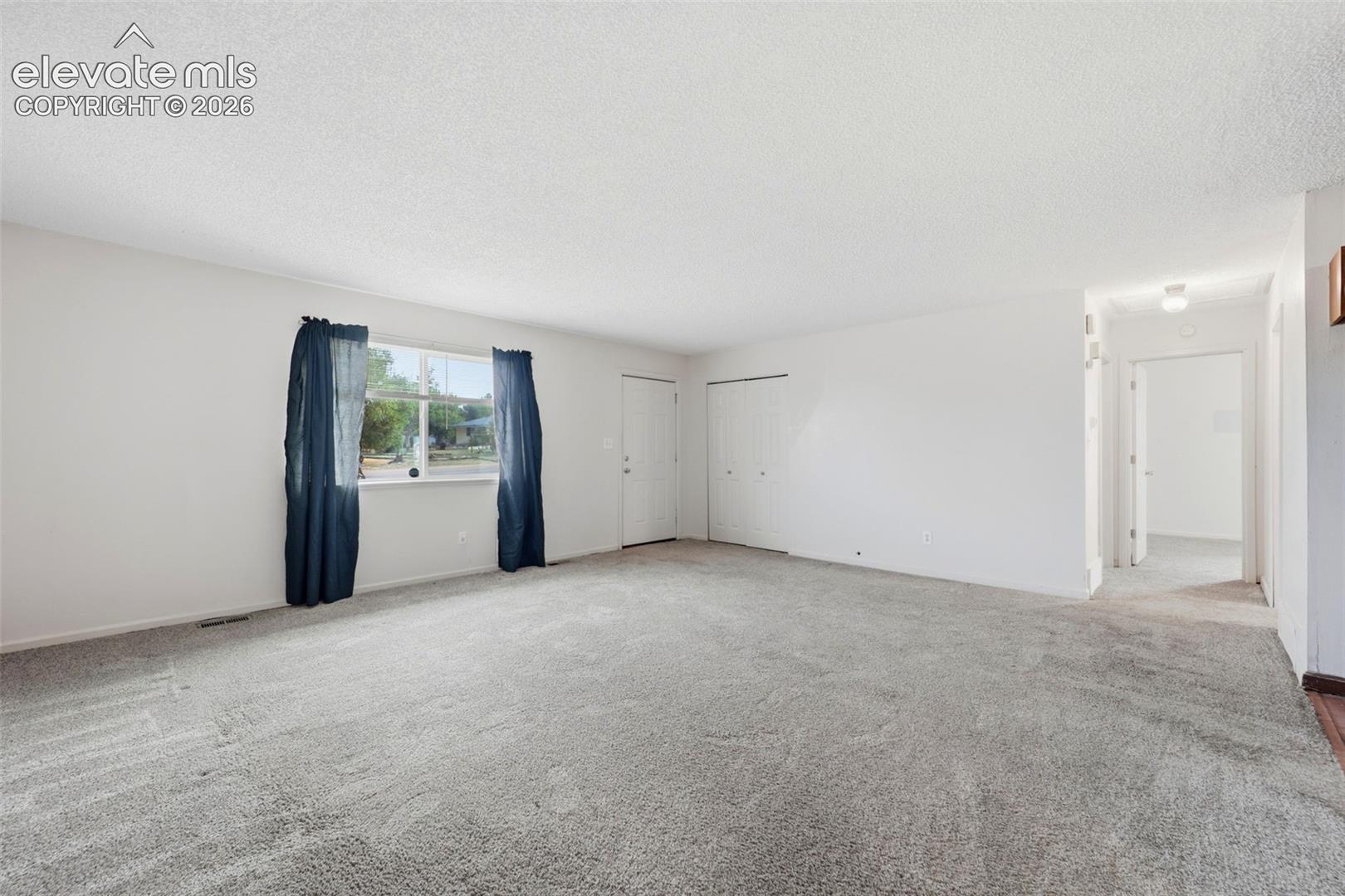 Listing photo 7 for 65 Diamond E Road