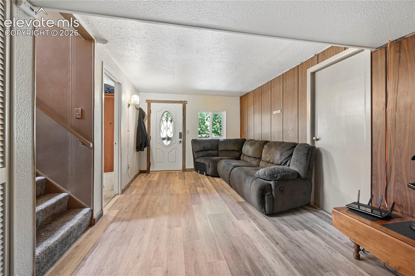 Listing photo 13 for 4455 Heizer Street