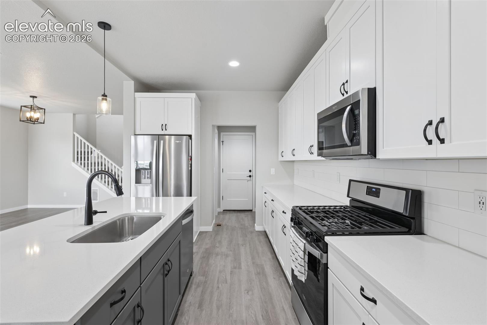 Listing photo 11 for 453 Indian Grass Street