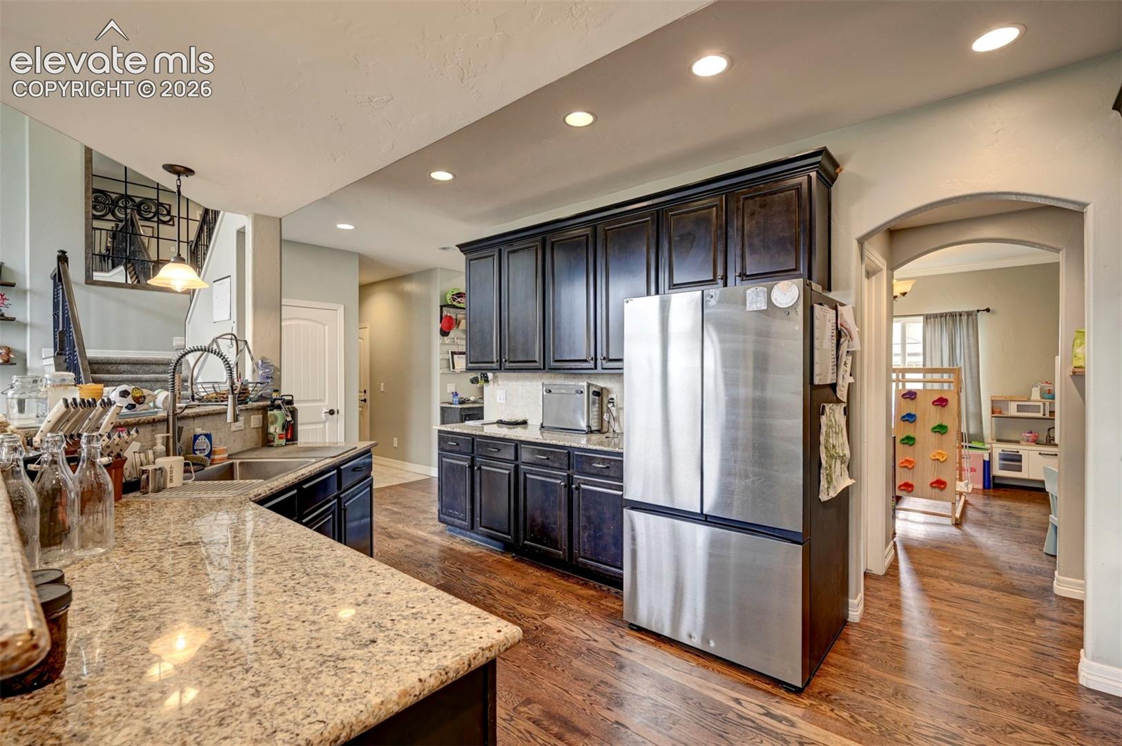 Listing photo 12 for 10249 Mt Lincoln Drive