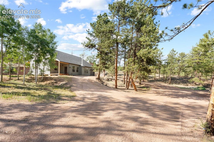 2270 Pikes Peak Drive — listing photo