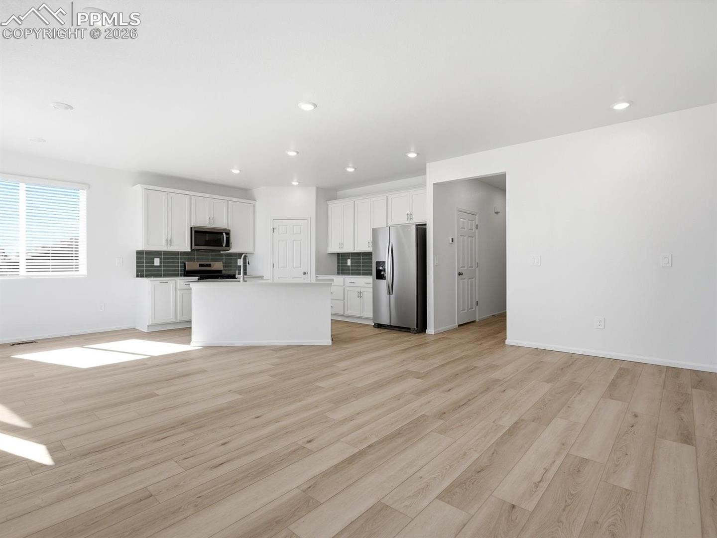Listing photo 13 for 13219 Valley Peak Drive