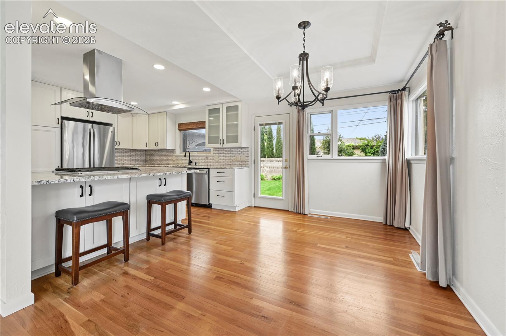 Listing photo 12 for 801 Westacres Avenue
