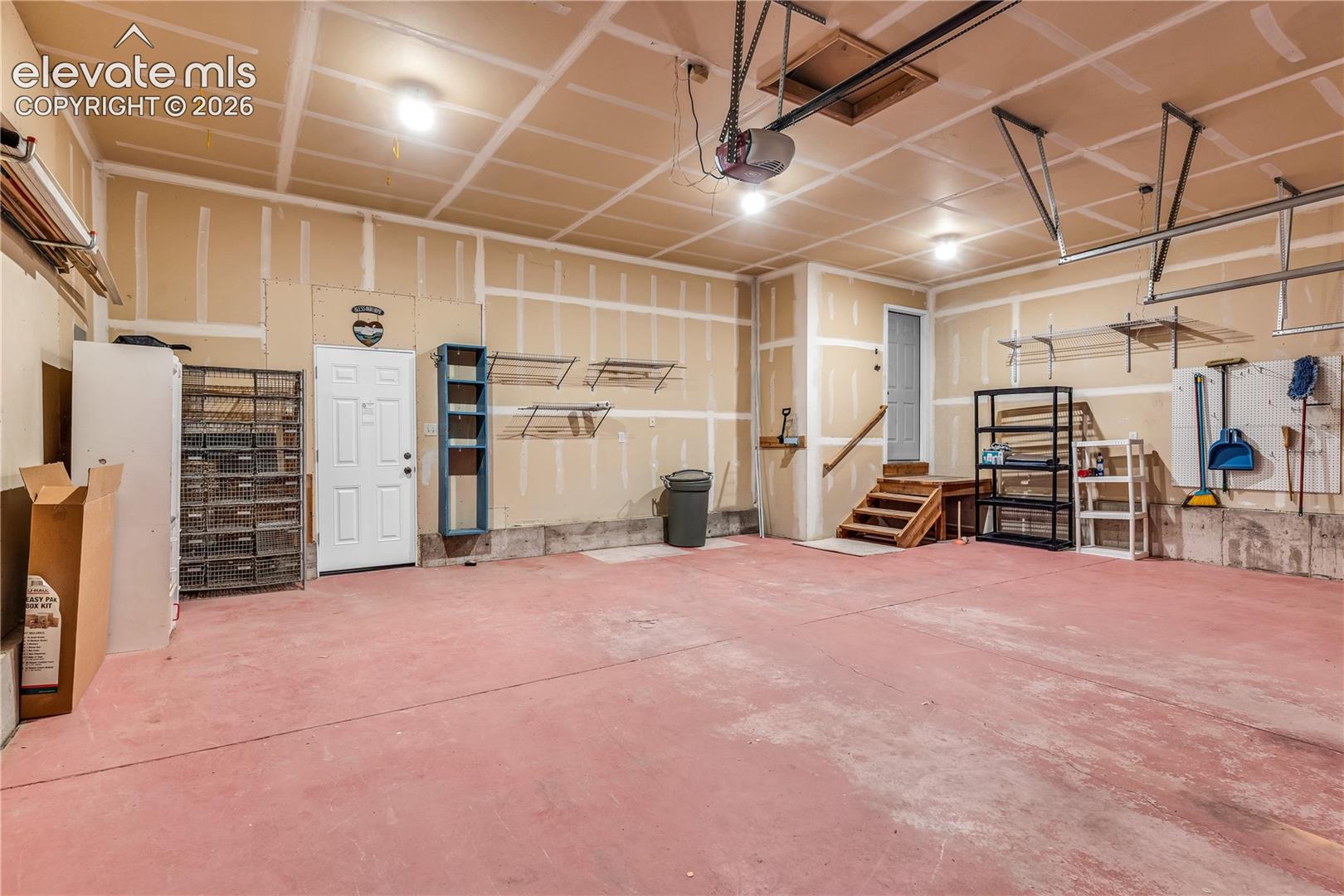 Listing photo 27 for 508 S Bayfield Avenue