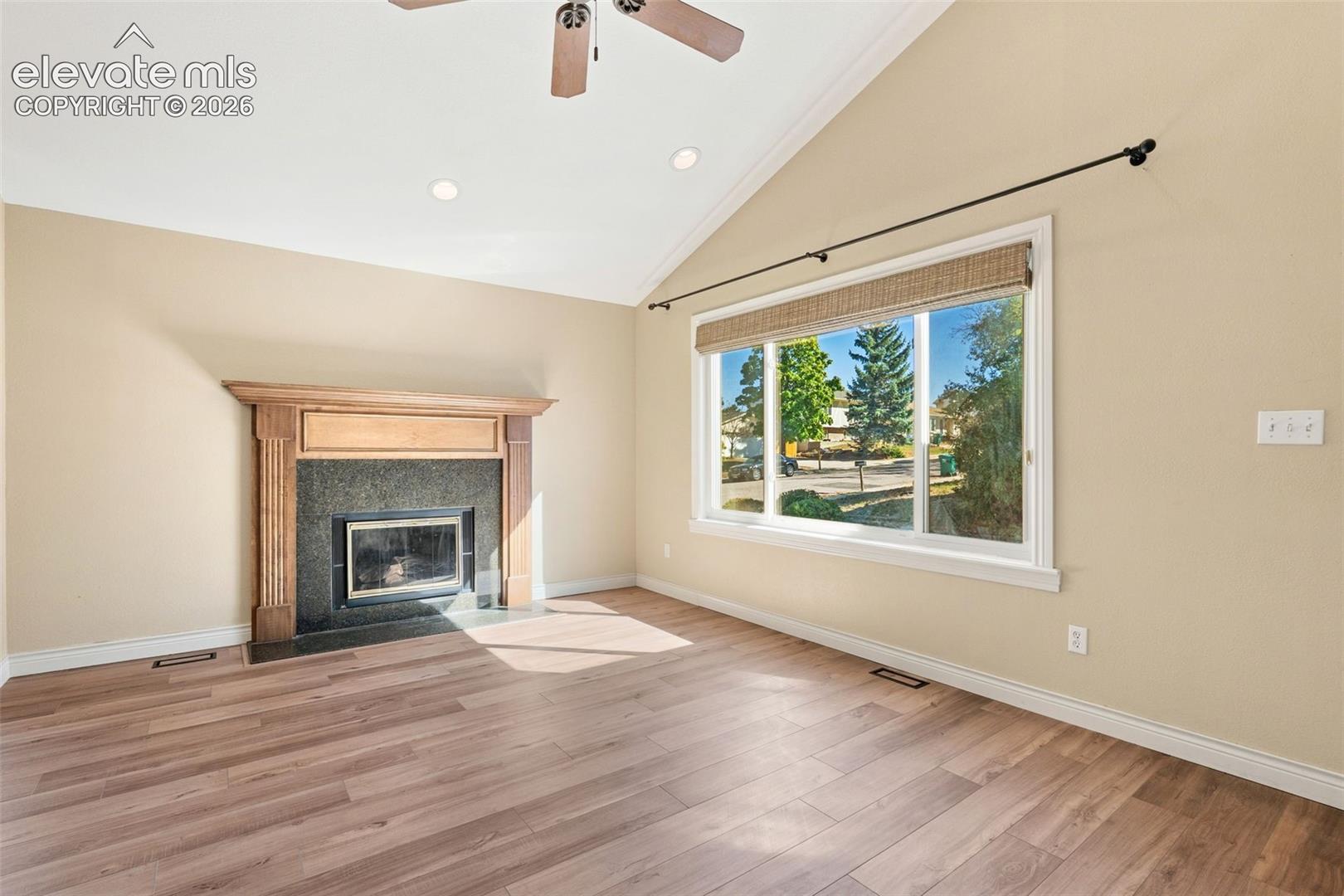 Listing photo 12 for 3071 Banjo Drive