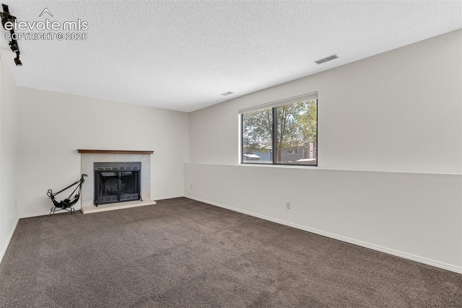 Listing photo 24 for 5555 Alma Terrace