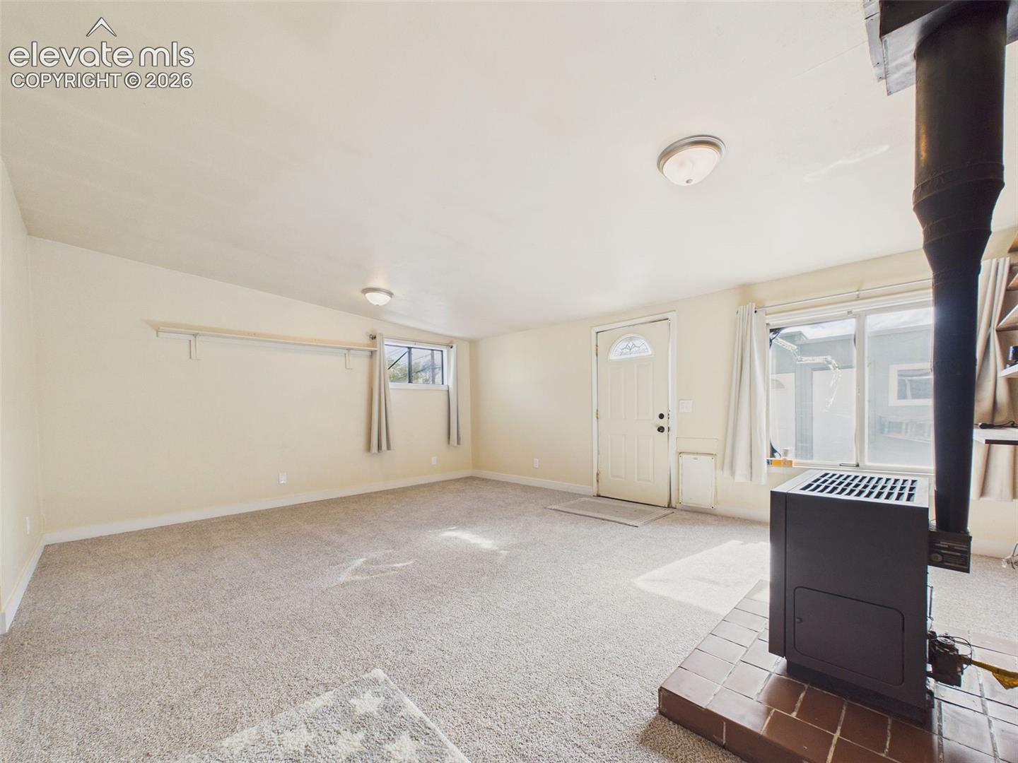 Listing photo 22 for 103 Grand Boulevard