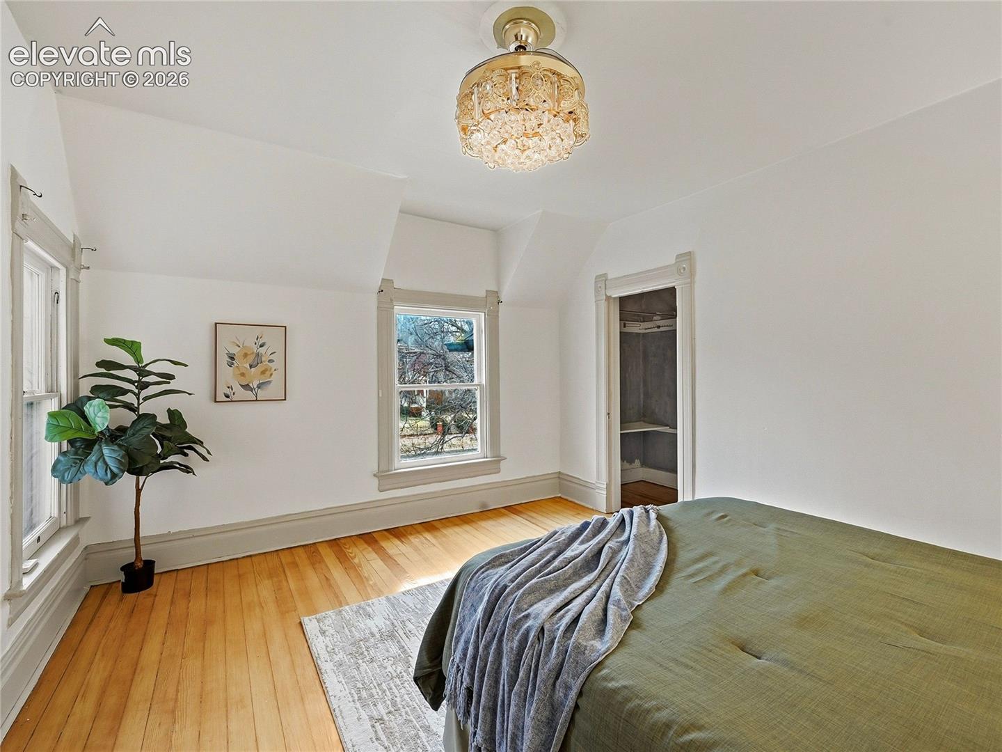 Listing photo 18 for 1912 N Greenwood Street