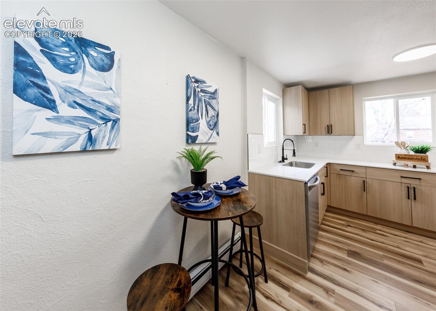 Listing photo 15 for 1306 W Abriendo Avenue