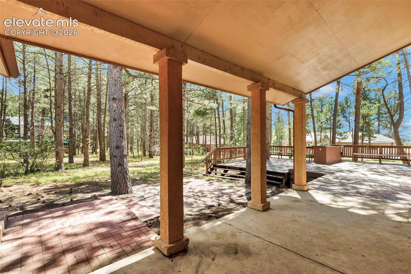 Listing photo 38 for 19295 Rim Of The World Drive