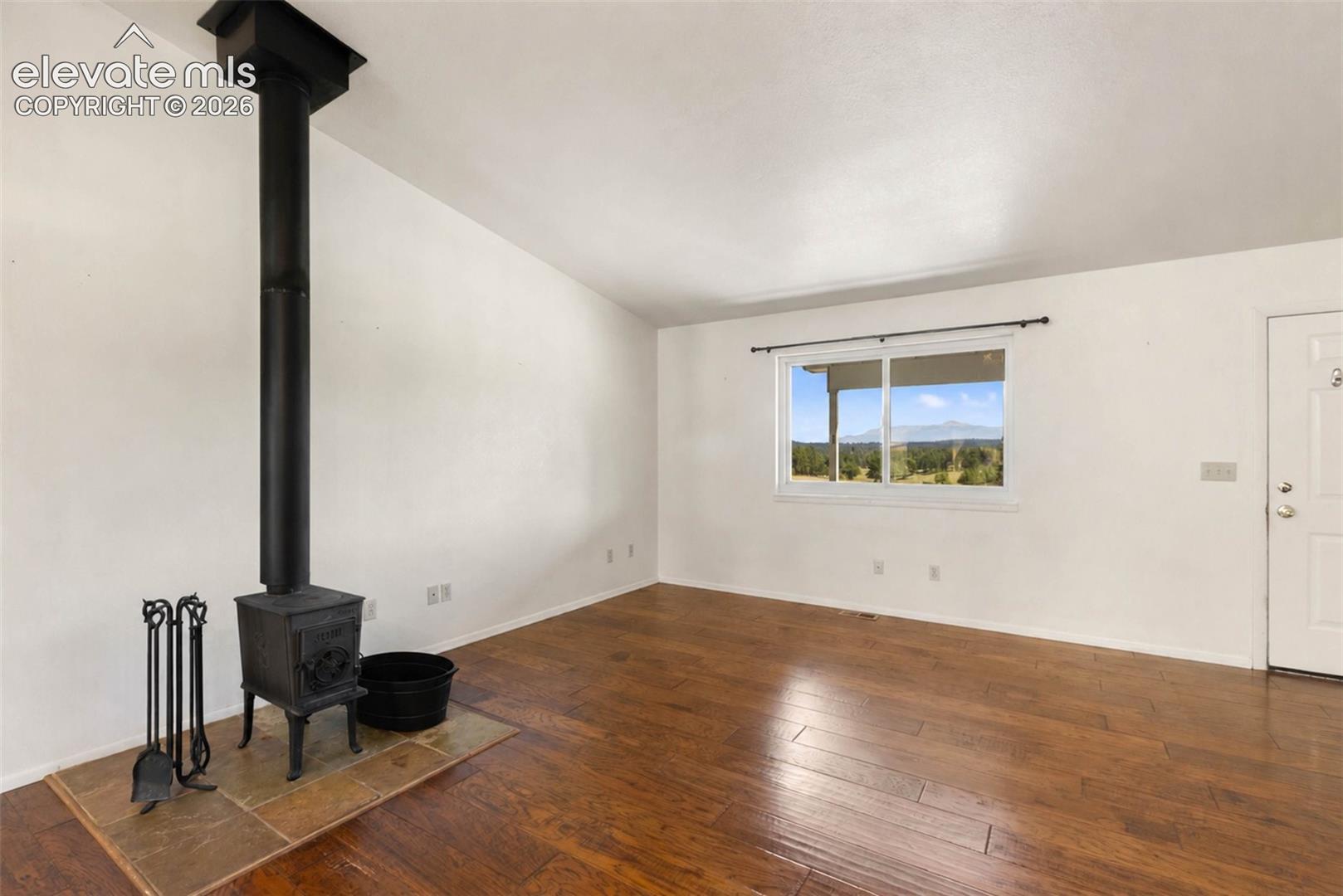 Listing photo 15 for 3050 Homestake Place