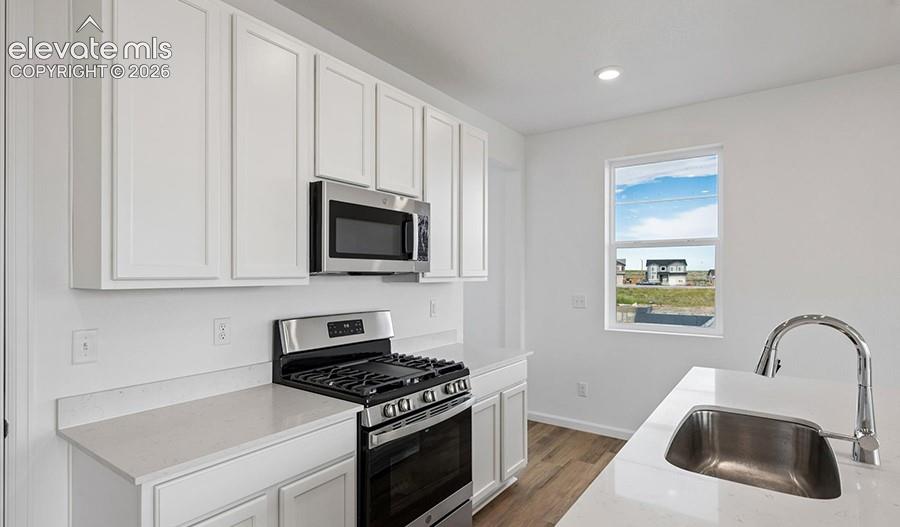 Listing photo 4 for 2510 Milano Way