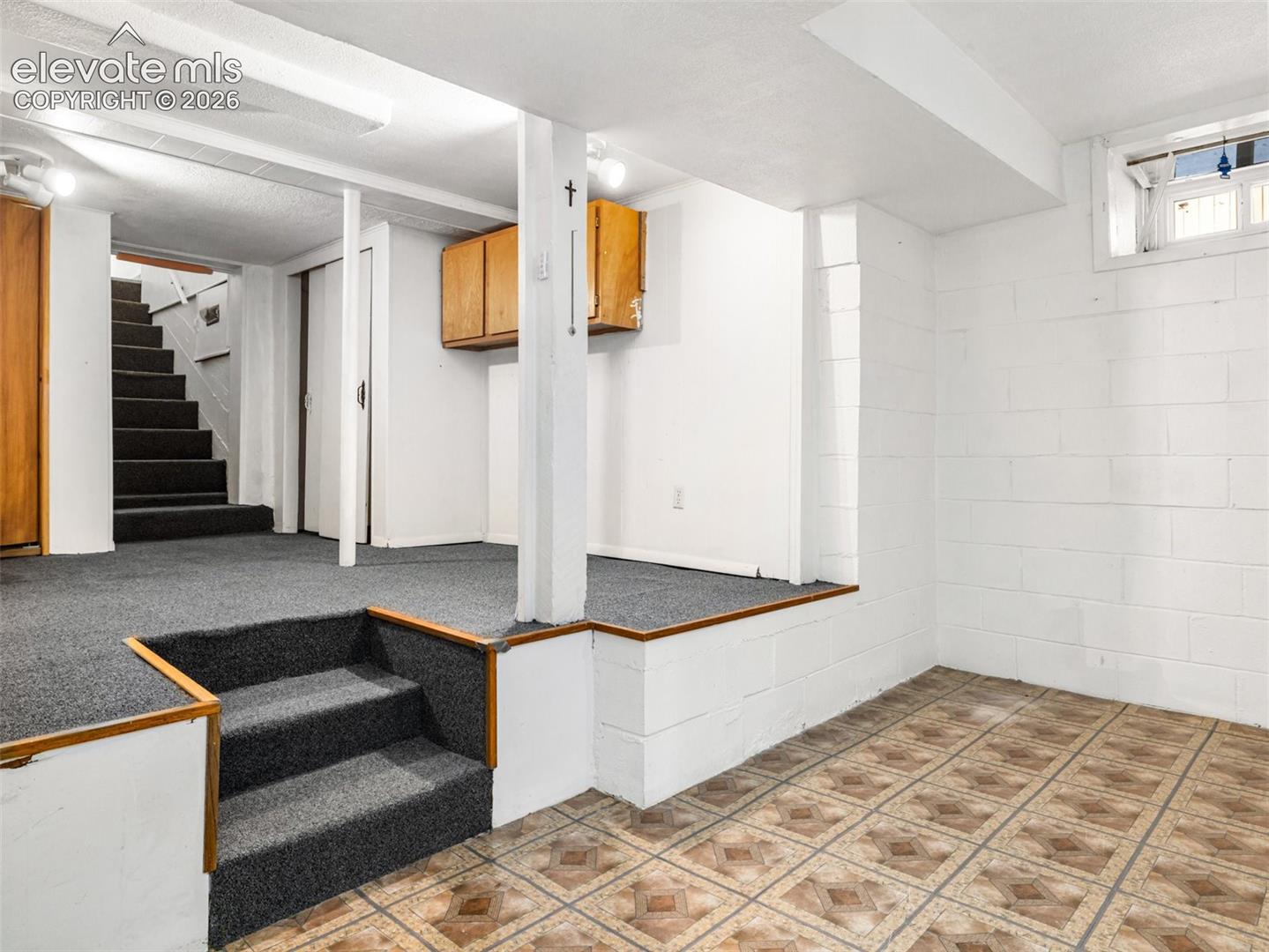 Listing photo 20 for 2213 E Evans Avenue