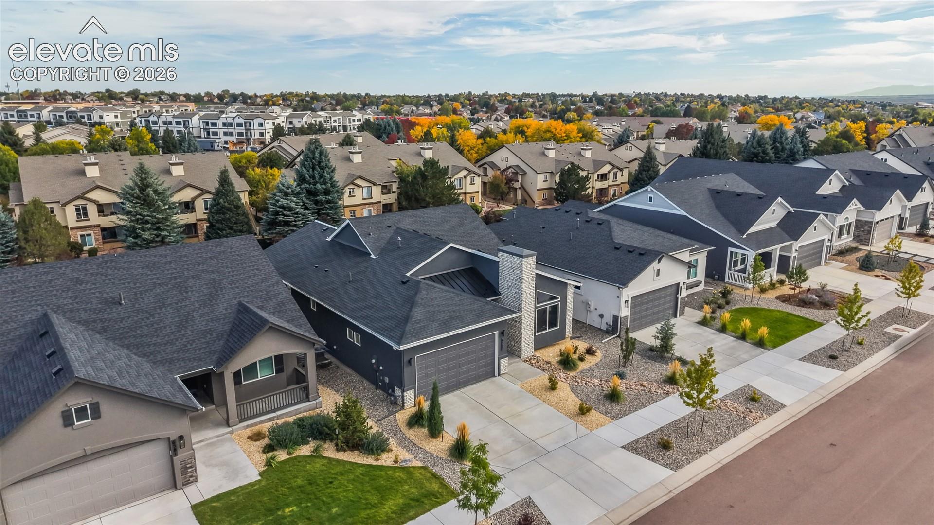 Listing photo 16 for 6575 Vistancia Avenue