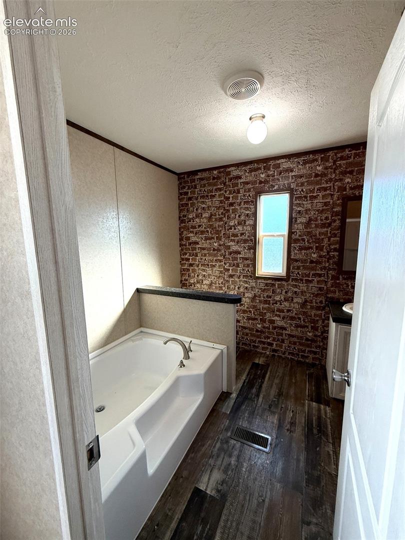Listing photo 14 for 999 Fortino Boulevard 28