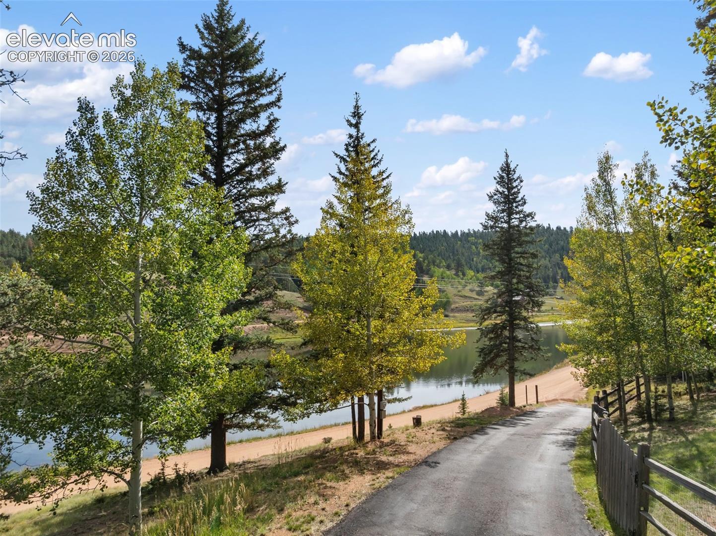 Listing photo 35 for 1369 Spring Valley Drive