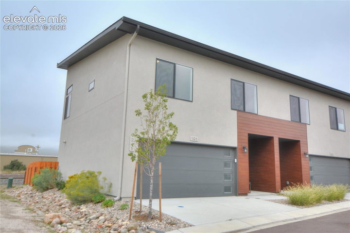 241 Front Street 101 — listing photo