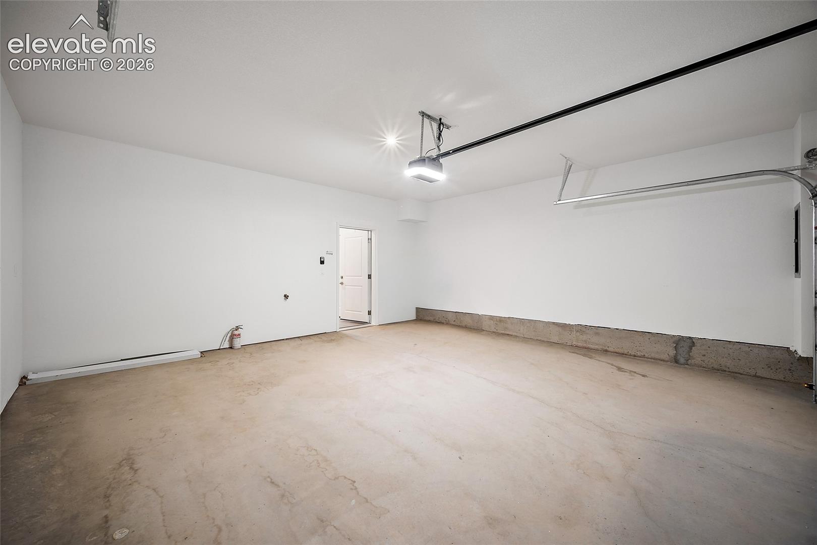 Listing photo 11 for 2256 Peridot Loop Heights