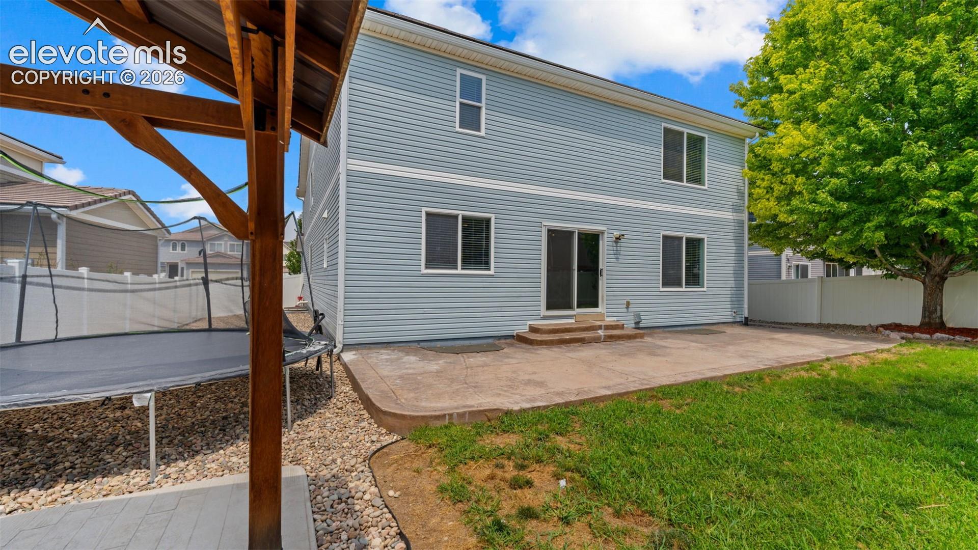 Listing photo 41 for 7915 Bonfire Trail