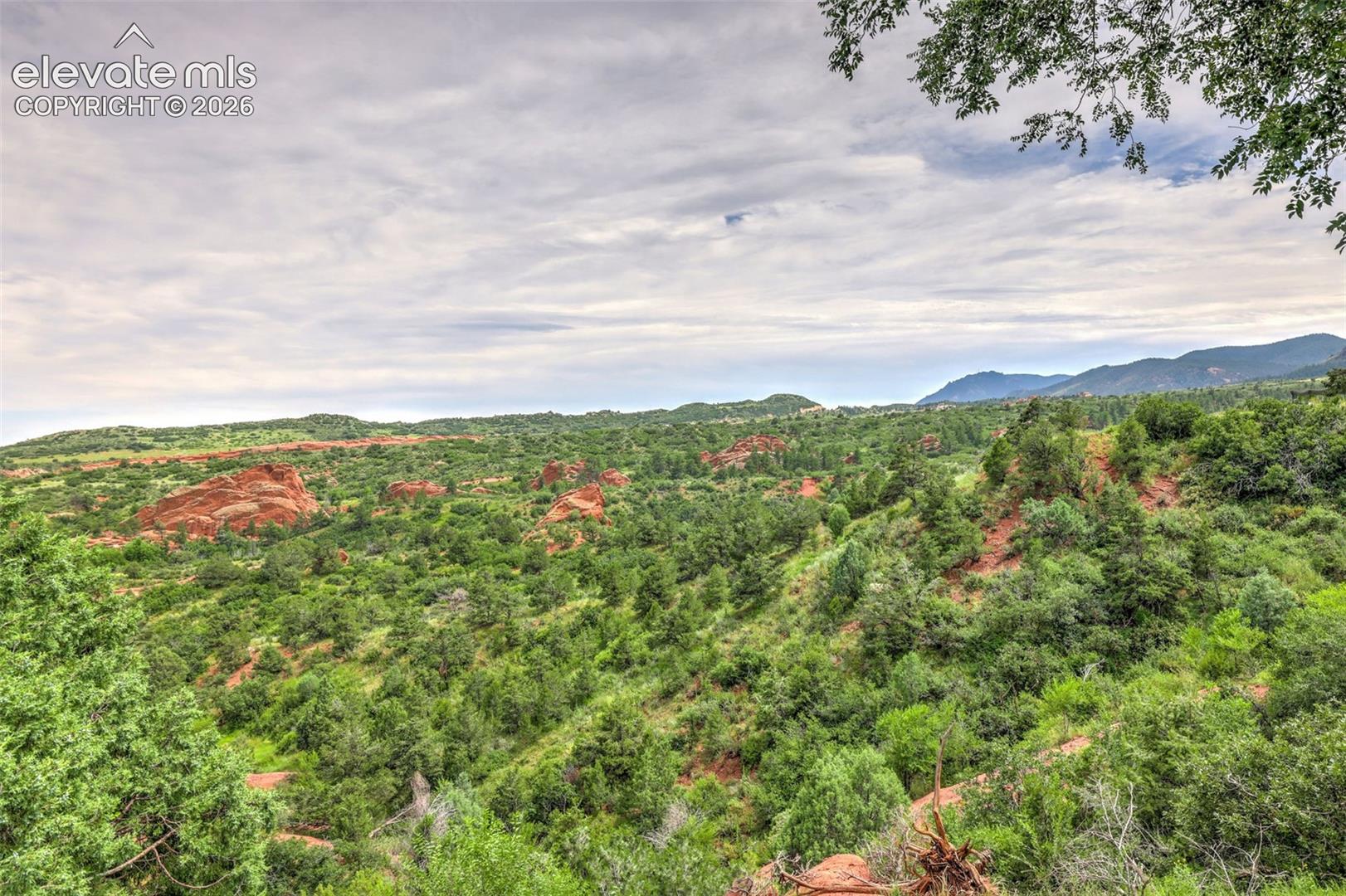 Listing photo 40 for 223 Crystal Hills Boulevard