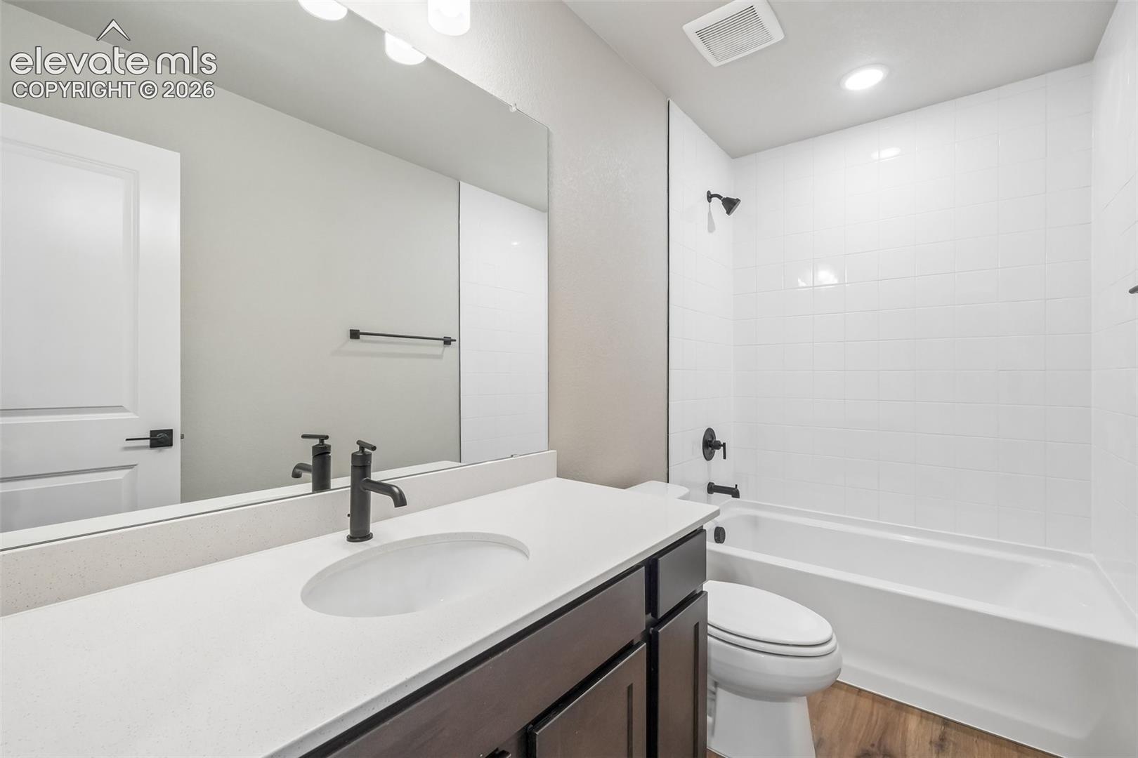 Listing photo 18 for 9696 Blaurock Drive
