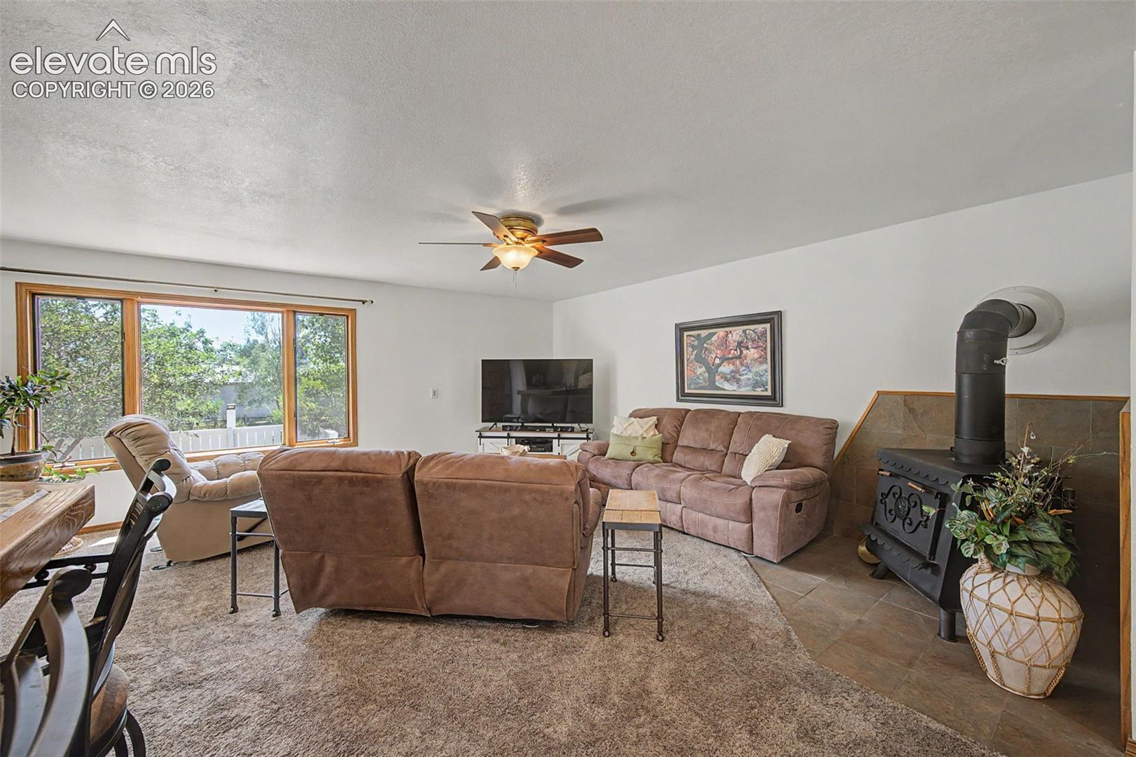 Listing photo 16 for 19155 Spring Valley Road