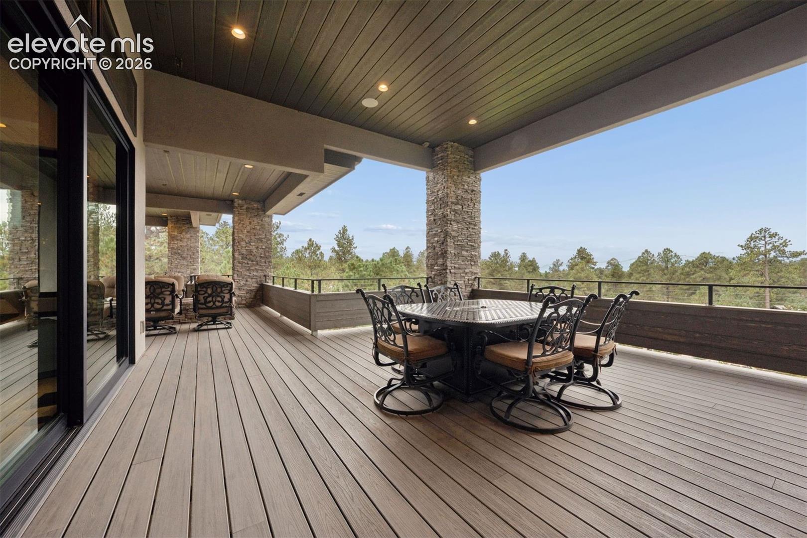Listing photo 12 for 4915 Old Stagecoach Road