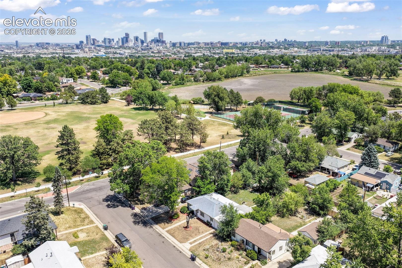 Listing photo 48 for 920 S Canosa Court