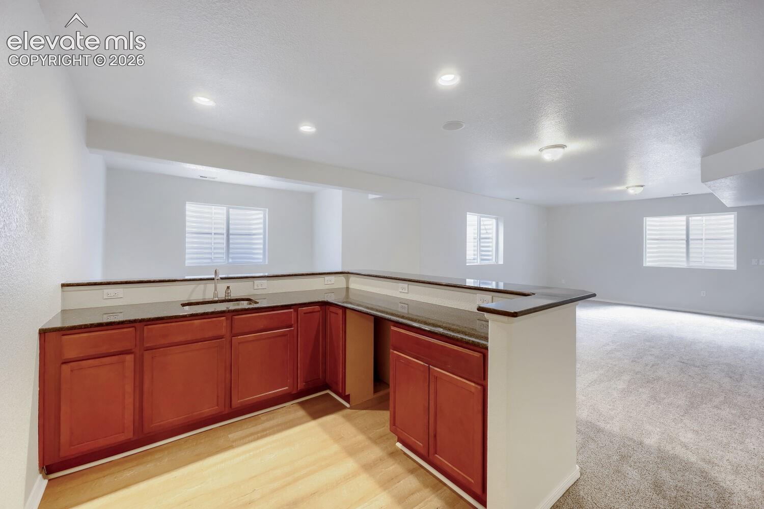 Listing photo 27 for 10967 Klondike Drive